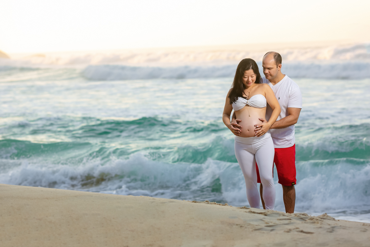 Book fotográfico gestante externo na praia-Grumari