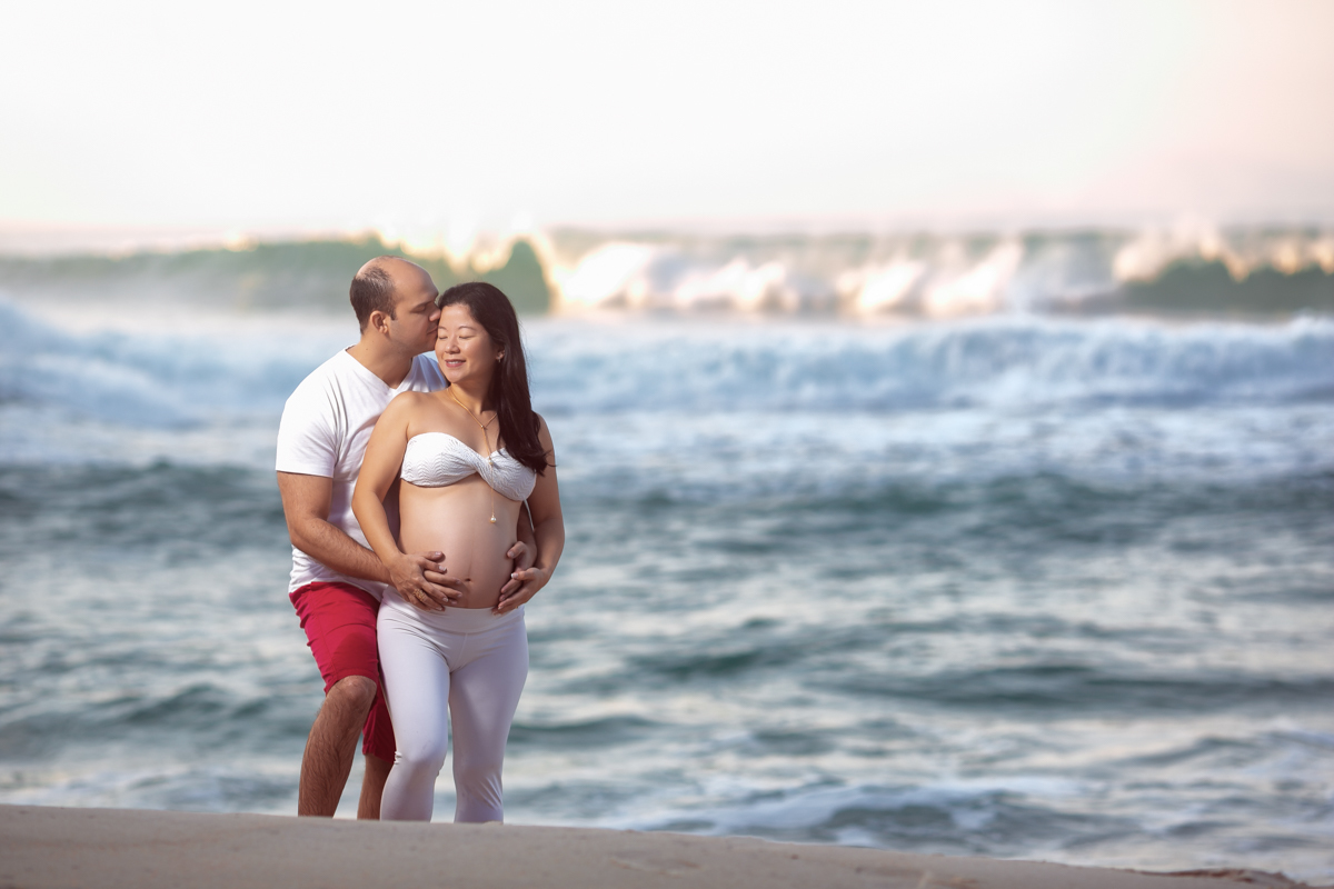 Gestante em ensaio externo em praia-Grumari/RJ 