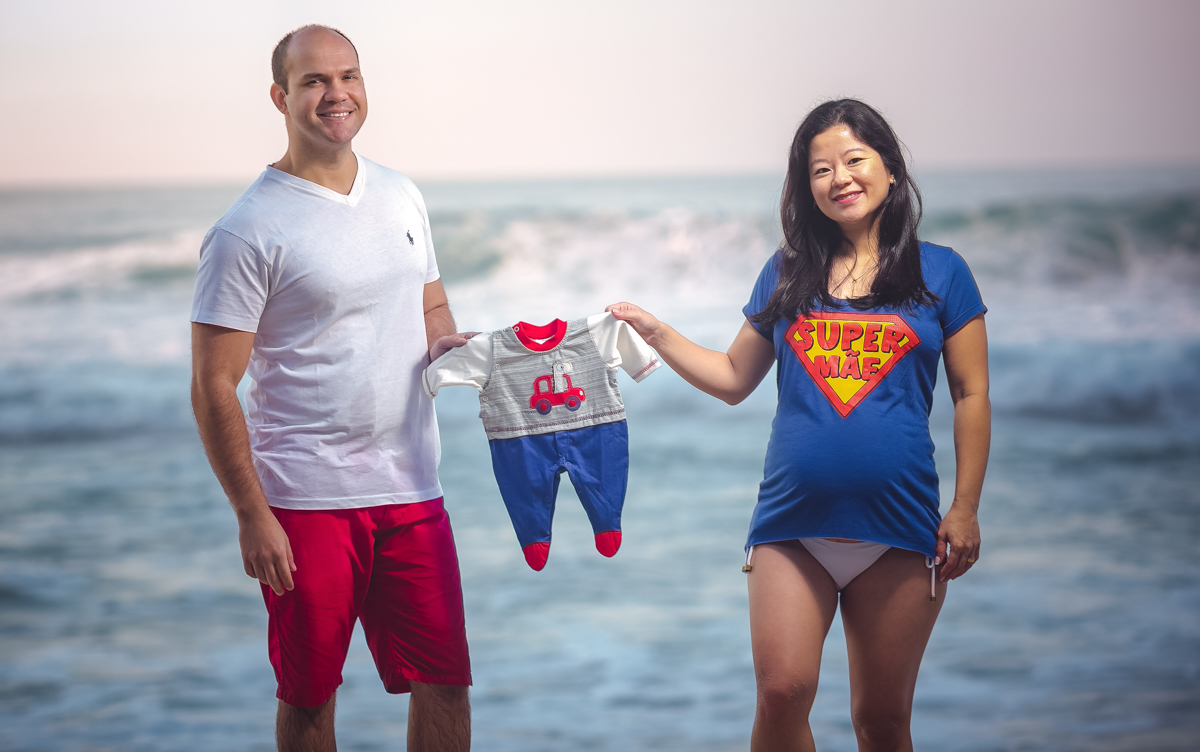 Ensaio de grávida na praia em Grumari-RJ