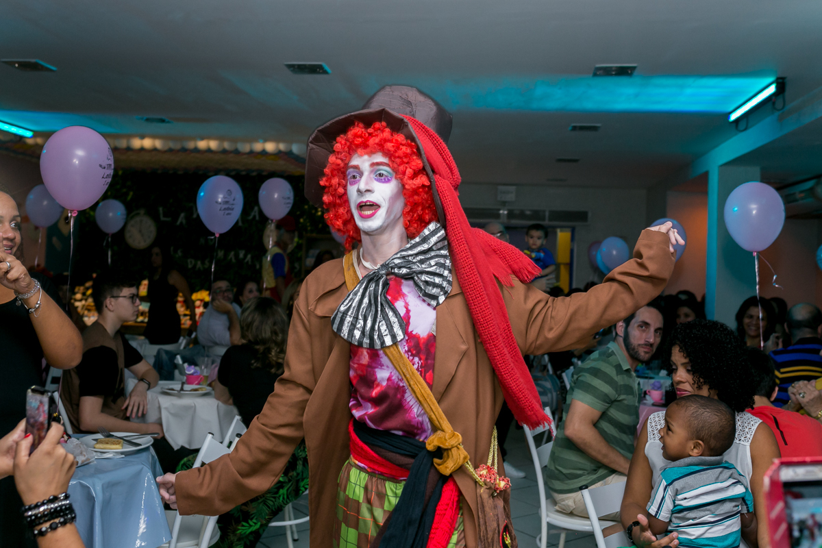 Personagem vivos em casa de festas Oba