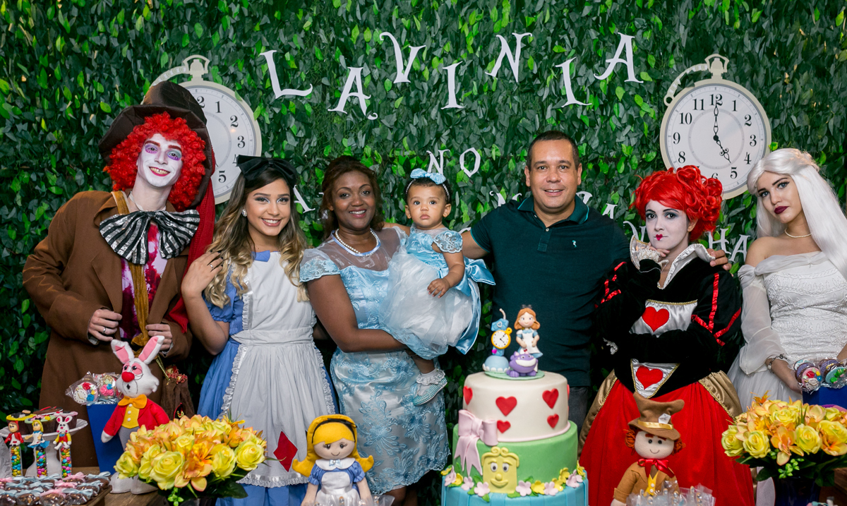 Festa Alice no País das maravilhas em Oba festa -RJ