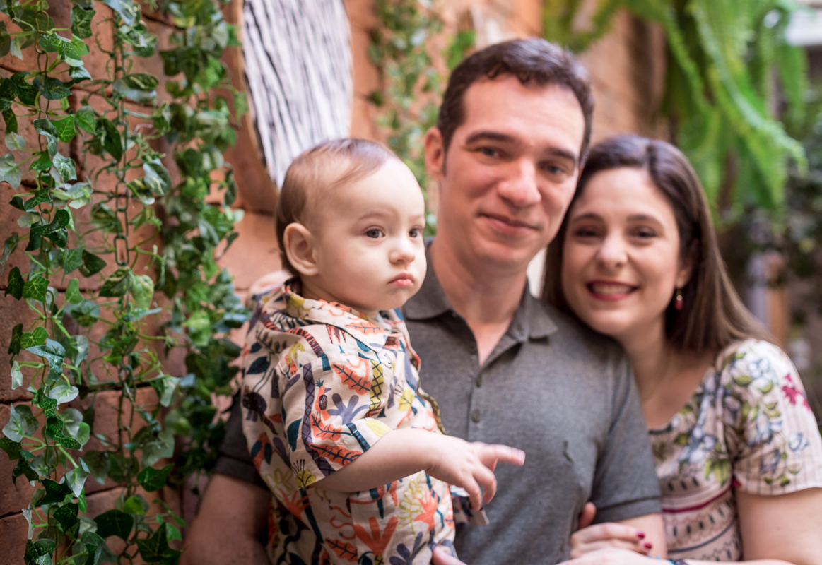 Fotografia de família em aniversário do Gabriel de 1 ano em Espaço Festa Pitanga Pitangueira Casa de Festas-RJ