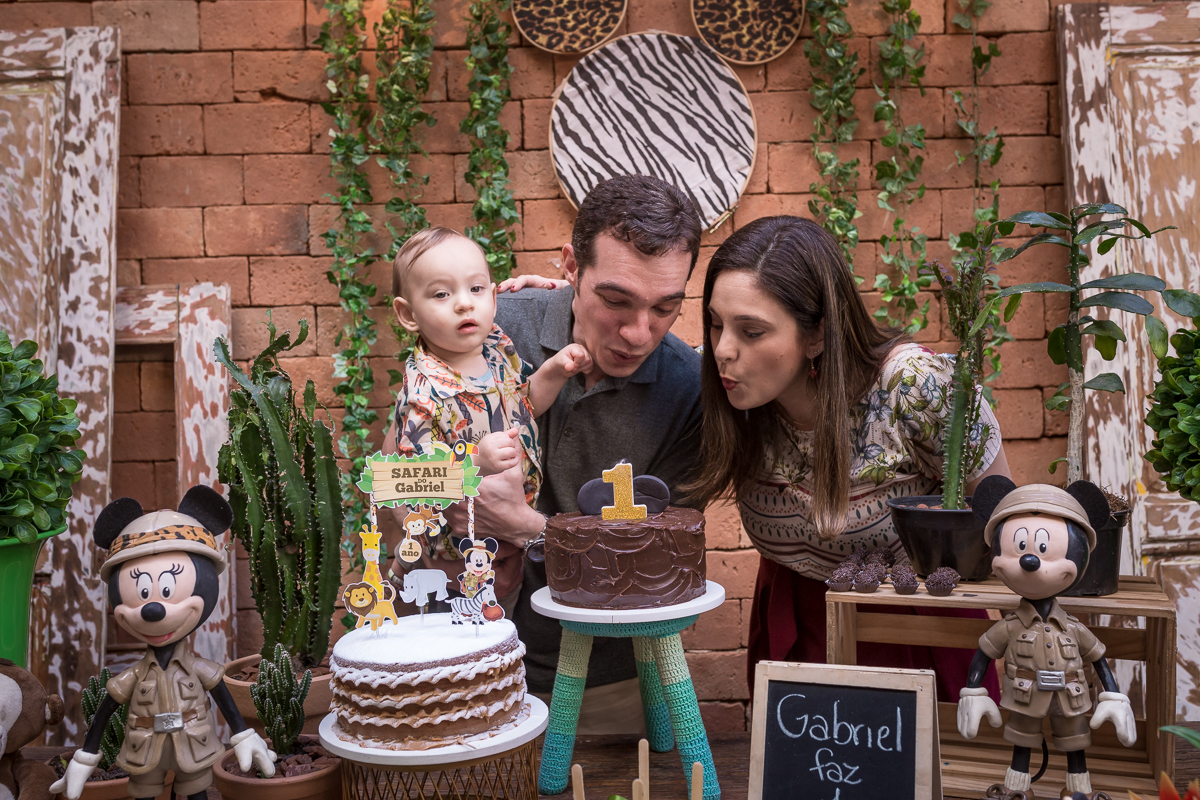 aniversário infantil tema safári do Gabriel em espaço pitanga pitangueira casa de festas-Rua Paulino Fernandes, 36