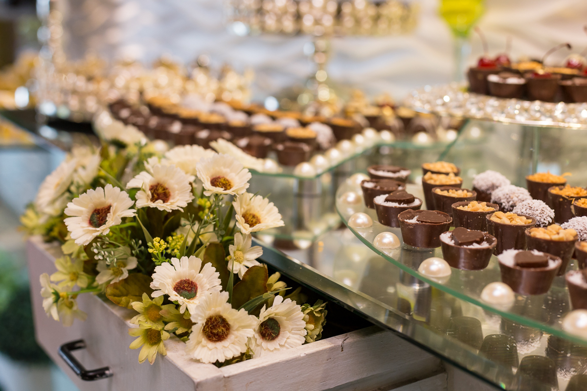Decoração em Casa de Festa Paris/Padre Migeul