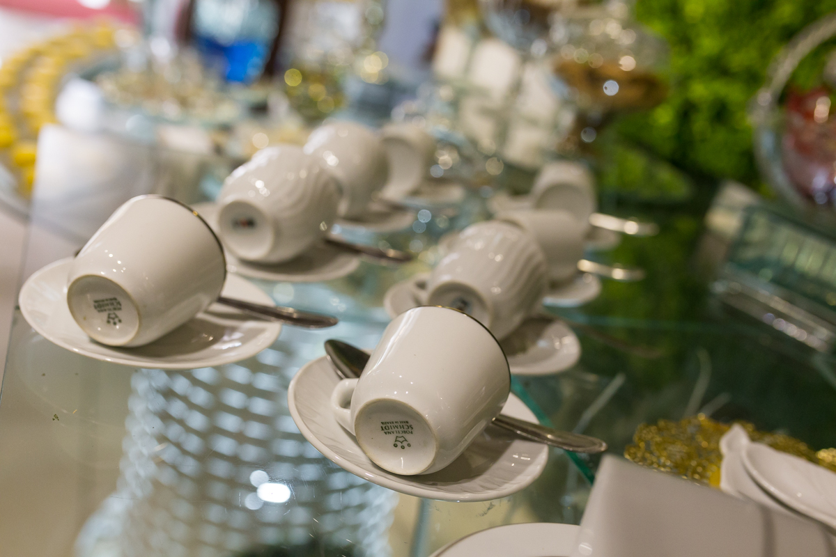 Detalhe mesa de chá em casa Paris -Padre Miguel
