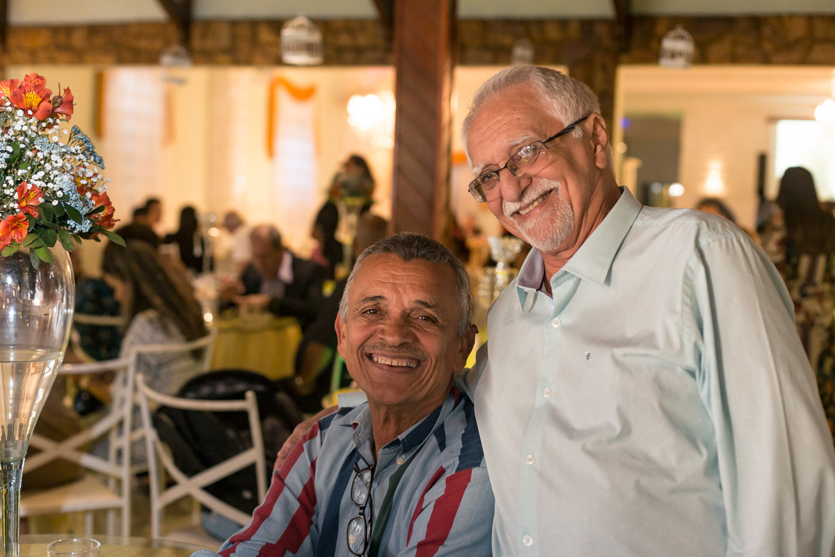 Festa de 97 anos em Casa Paris em Padre Migeul-RJ