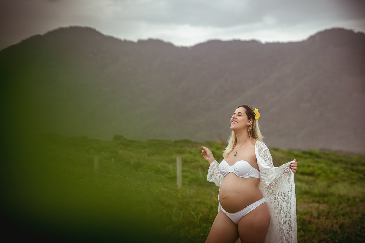 Ensaio fotográfico de gestante ao ar livre