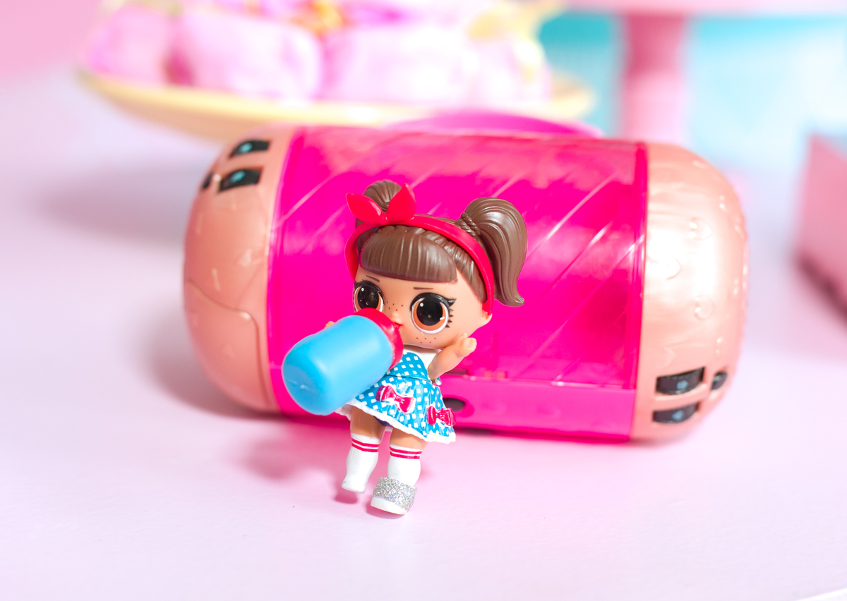 Decoração LOL  em mesa no aniversário de 7 anos da Gabriella