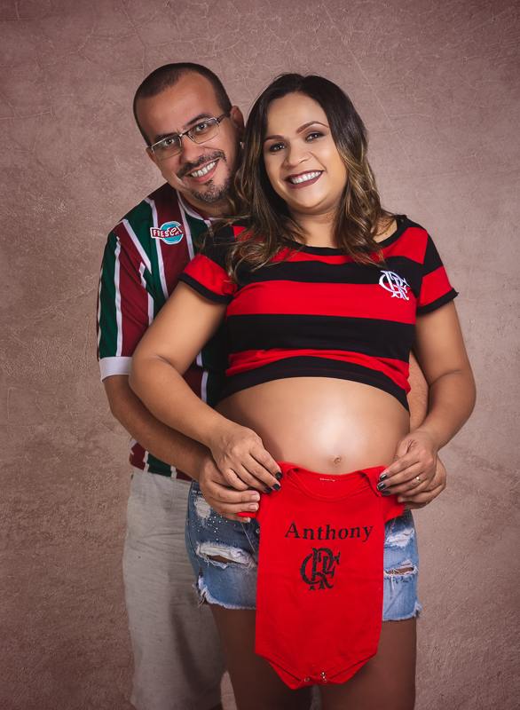 Ensaio gestacional em estúdio em Realengo/RJ