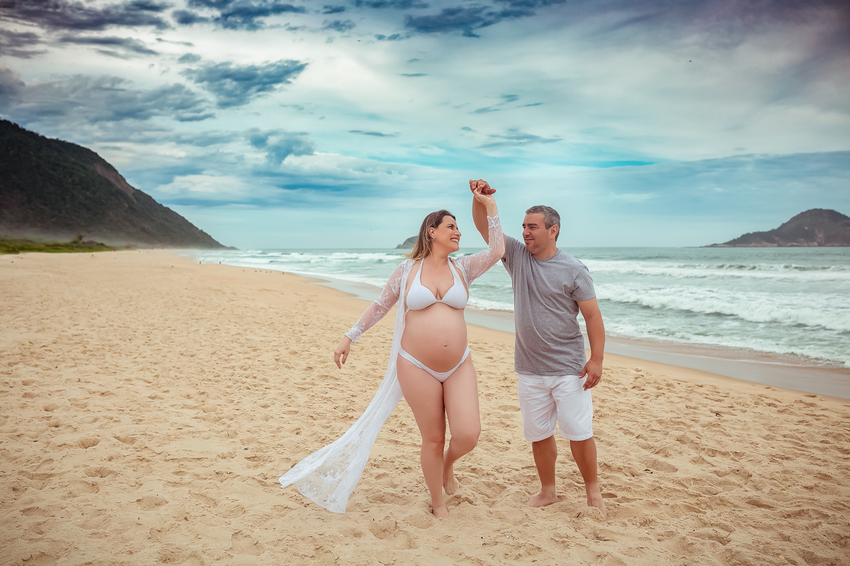 Ensaio de gestante em praia RJ-Grumari