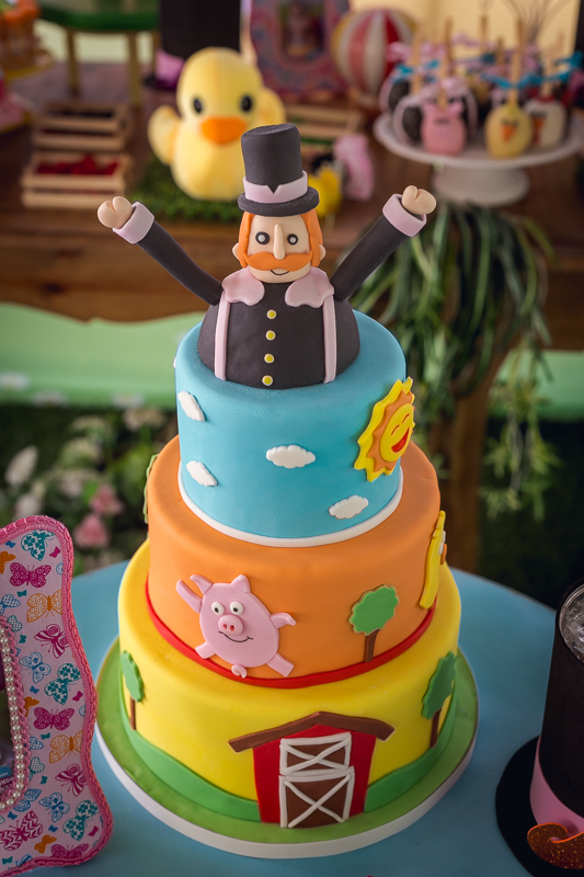 Bolo Bita na Fazendinha em Sitio Mania de Verde/RJ