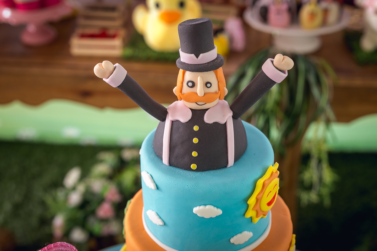 Bolo Bitra Fake Topo Bolo em festa nop Sítio Mania de Verde /R