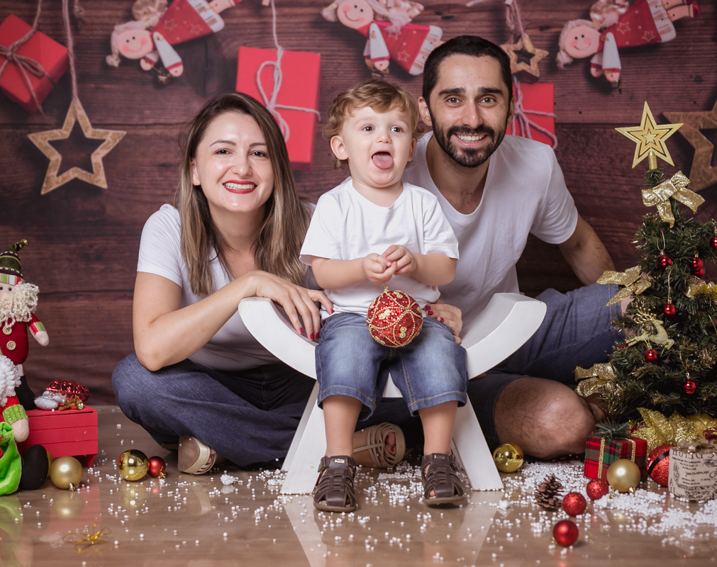 Book fotográfico de família  natalino em estúdio