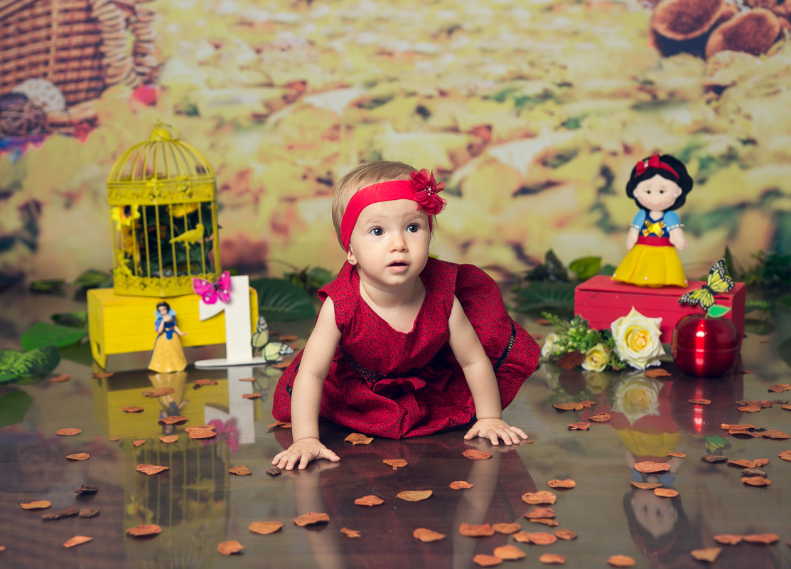 Ensaio em estúdio temático Branca de Neve/RJ