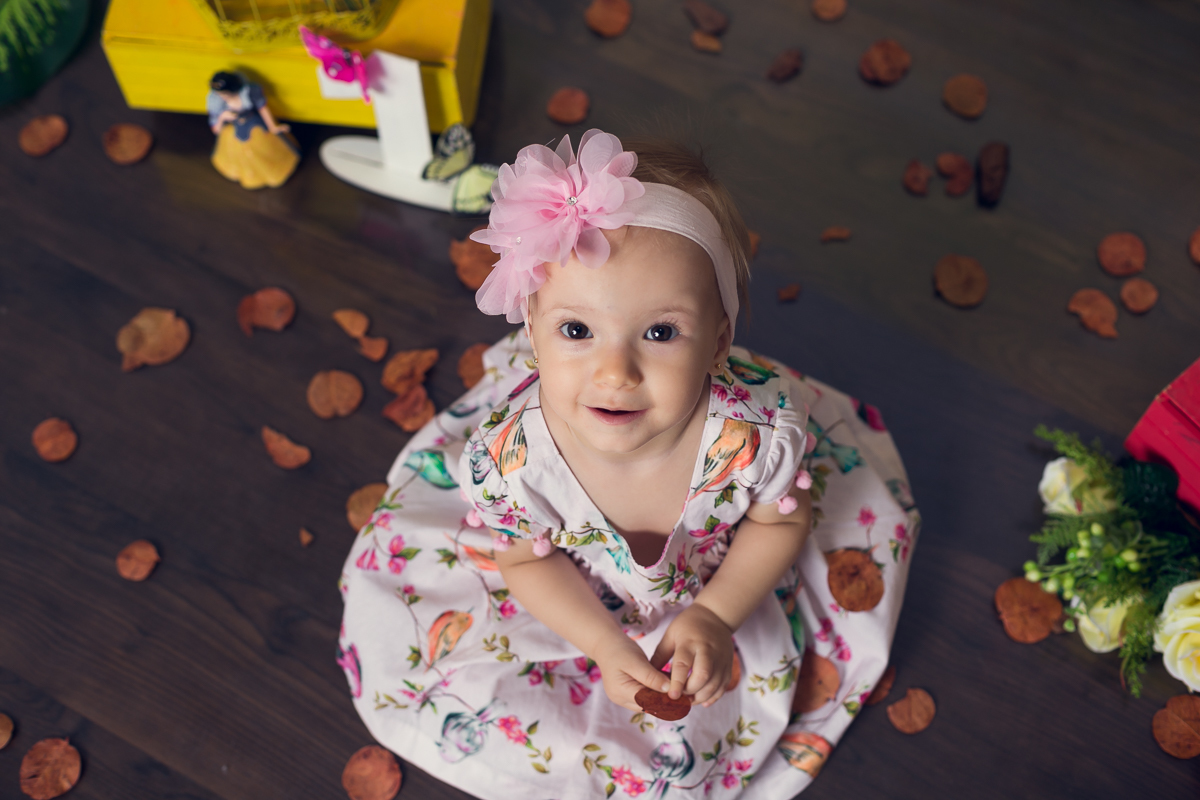 Ensaio temático em estúdio da Branca de Neve/RJ