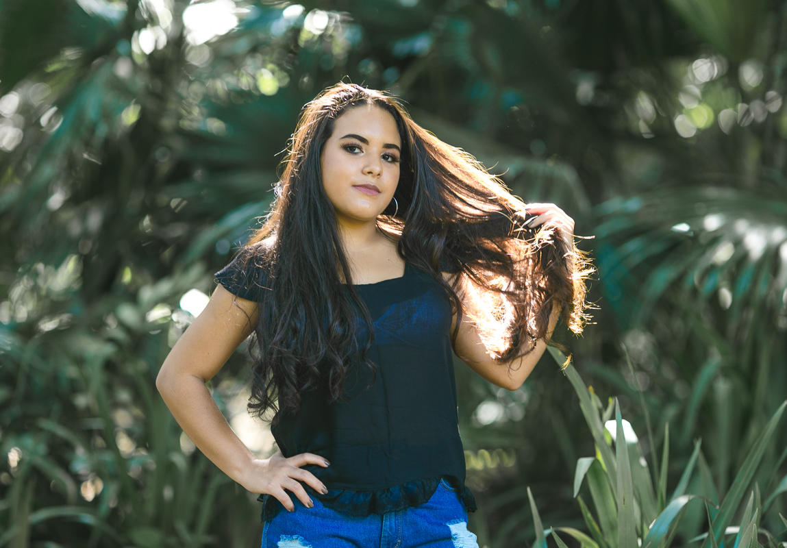 Cabelos no contra Sol em ensaio de debutante no Parque Lage RJ