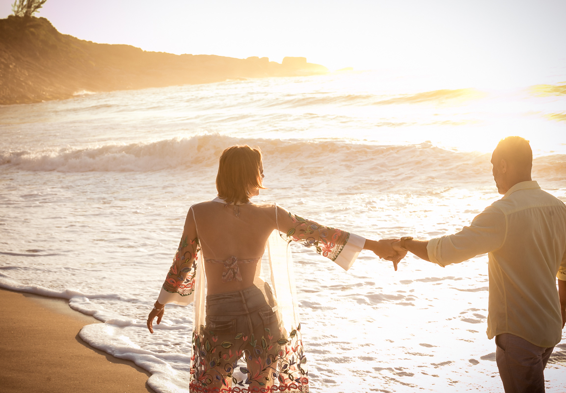 Ensaio de Casal ao nascer do Sol em prainha/Rj