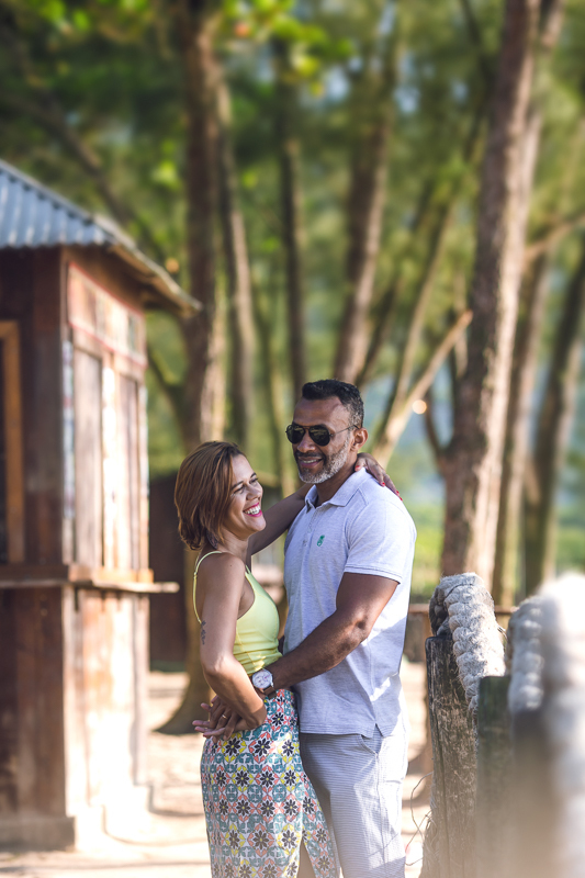 Book fotográfico Casal bodas de estanho/Grumari-RJ