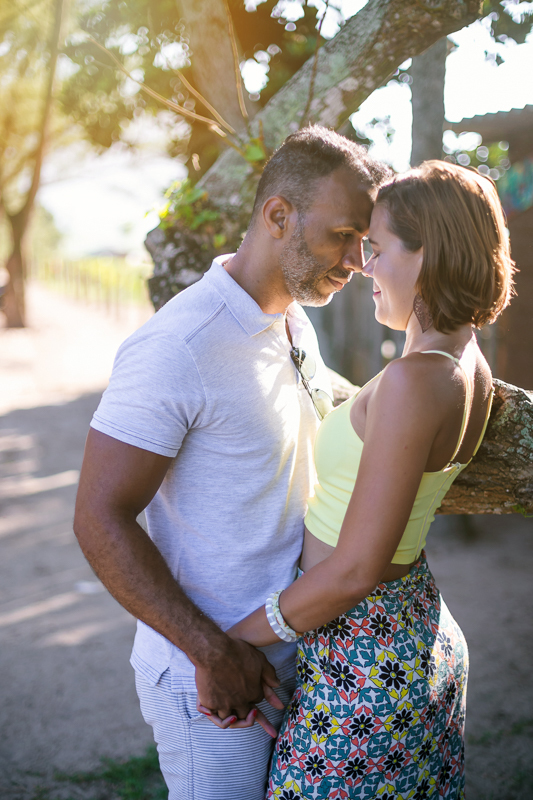 Fotografia afetiva em ensaio casal-Bodas Estanho-RJ-Grumari