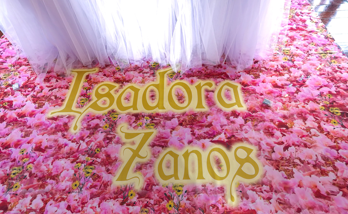 Piso sublimado temático em festa infantil em condomínio  pontões da barra