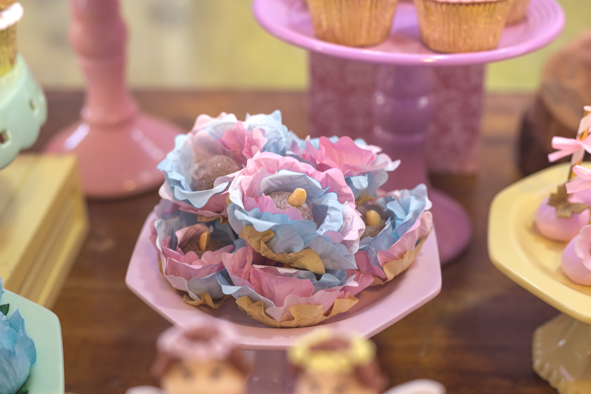 decoração mesa luxo tema unicórnio e as fadas/barra-RJ