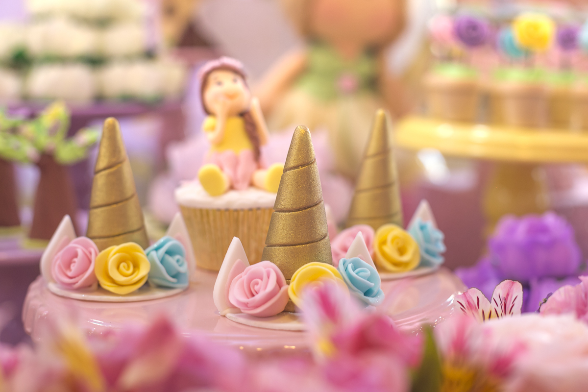 doces modelados em festa do unicórnio e suas fadas em condomínio pontões da barra/RJ