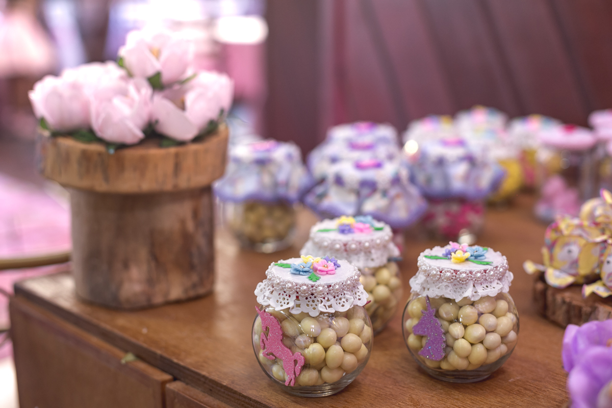 lembrança de luxo com potinho de virdo