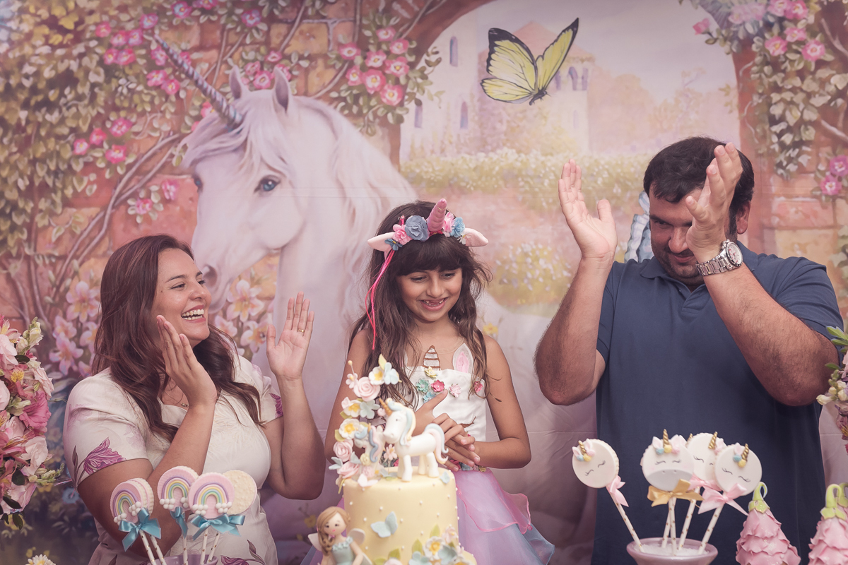 Parabéns animado na festa de sete anos da Isadora em condomínio pontões da barra