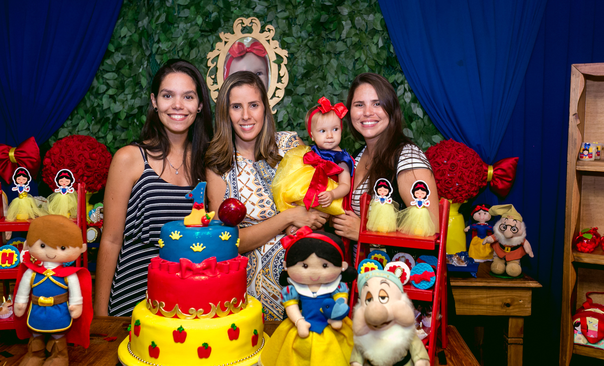 festa de 1  ao tema branca de neve cute em casa de festas mundos dos sonhos/bangu