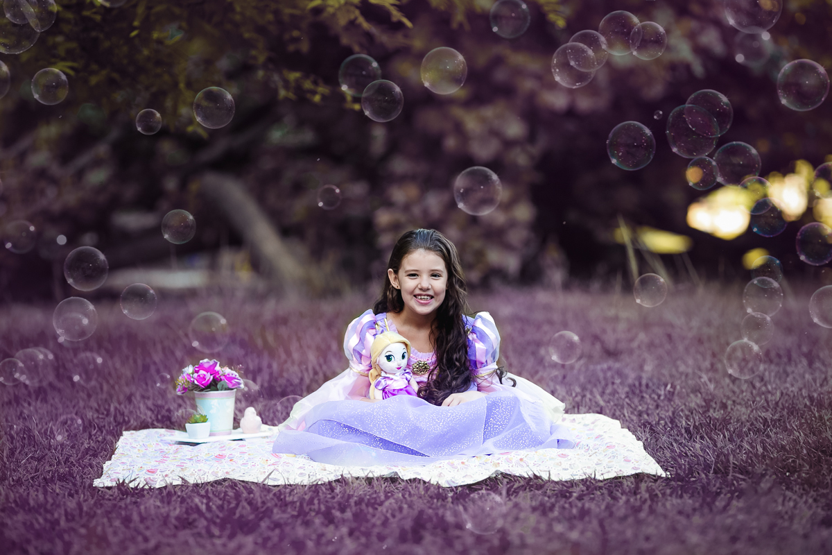 Ensaio infantil temático Rapunzel e suas tranças em Quinta da boa vista/RJ