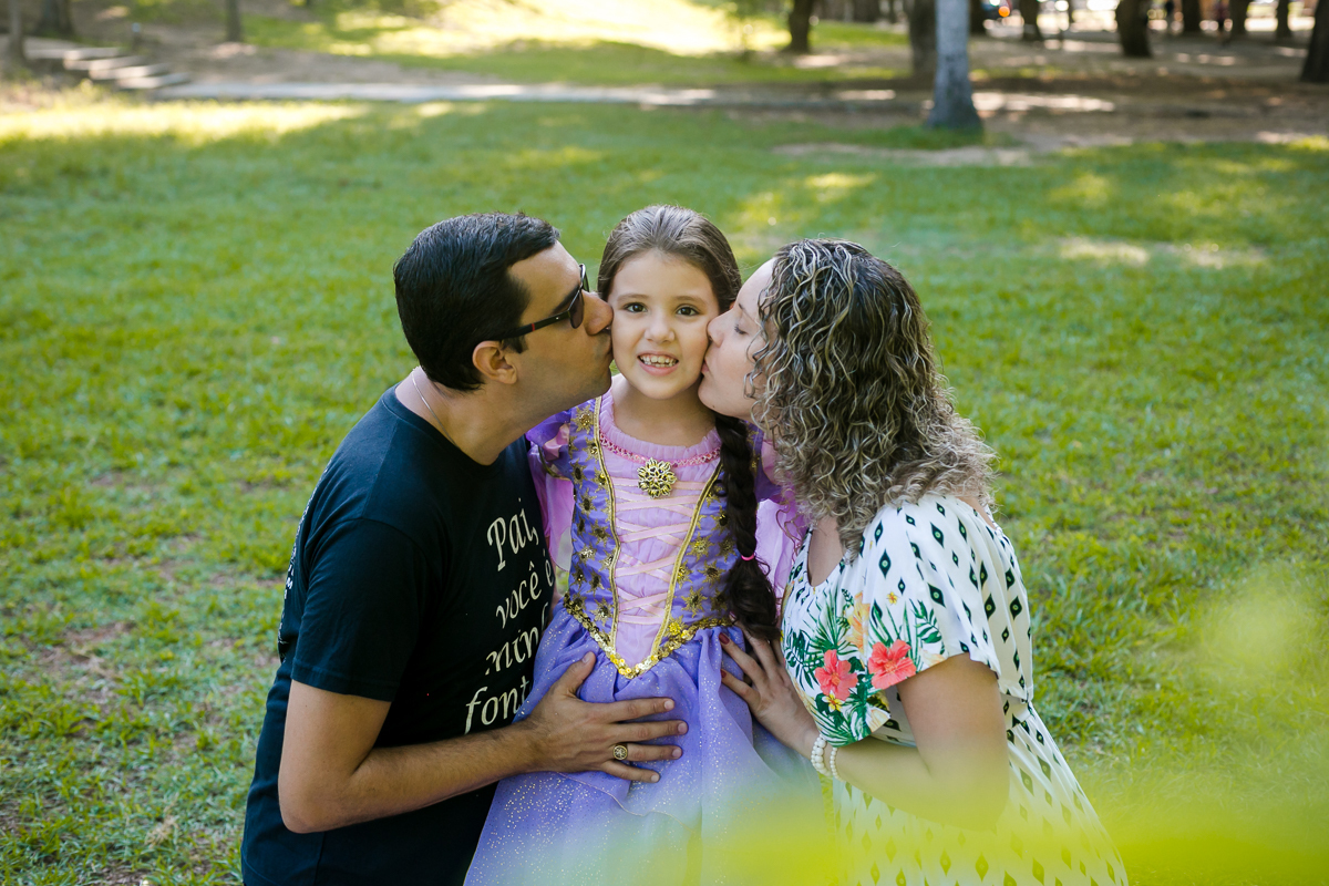 Ensaio de família externo temático Rapunzel-Quinta da Boa vista/São Cristivão