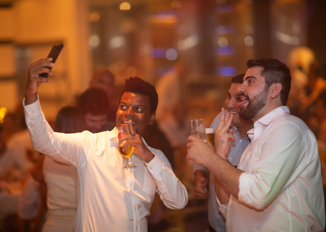 Selfie com o noiva na pista de dança-churrascaria baby beef-Barra