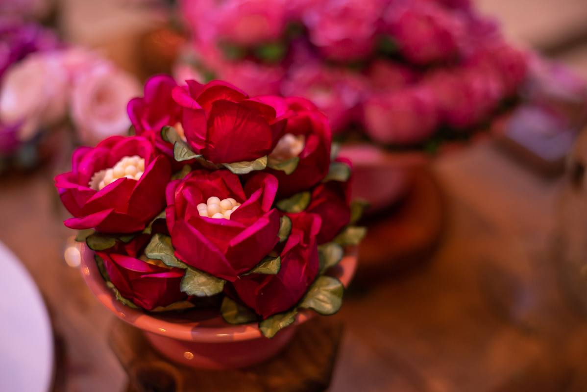 Detalhes flores em decoração casamento recepção Bayb Beef Barra