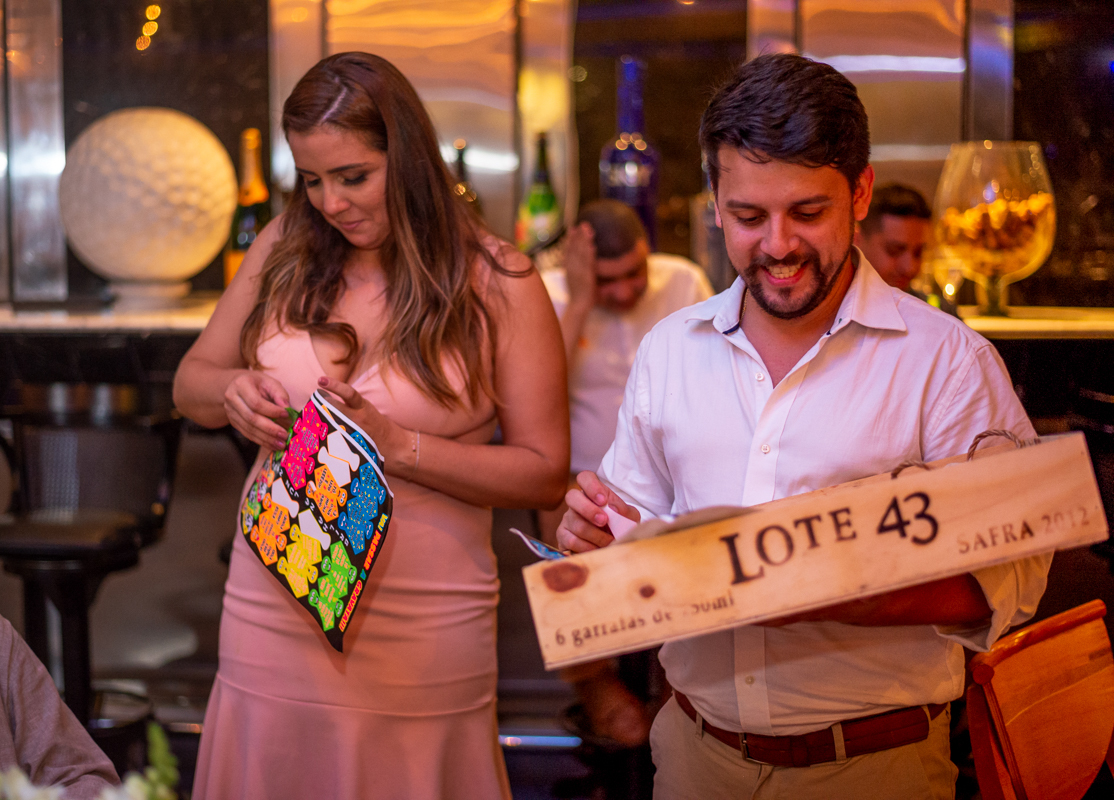 hora da gravata em festa de casamento  na churrascaria  baby beef-barra