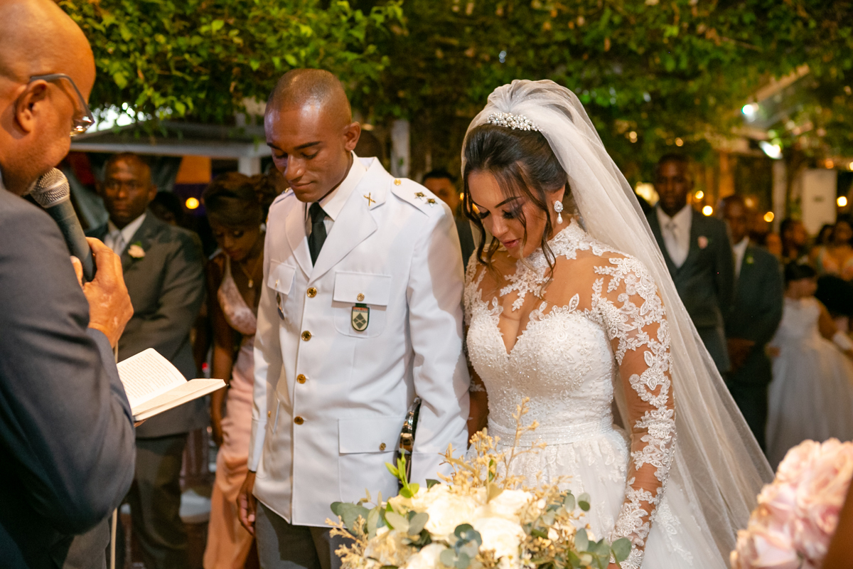 cerimônia religiosa em casamento na casa de festas bistrô 160/Campo grande