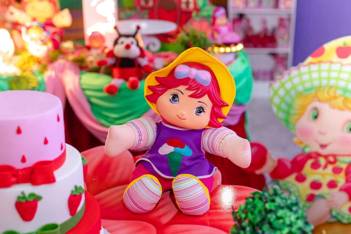 detalhes mesa da moranguinho baby em filhão festas-vila valqueire-rj