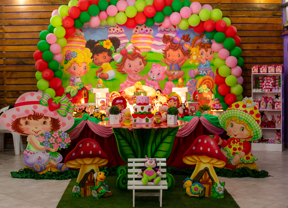 Mesa decora em espaço para festas filhão festas-vila valqueire