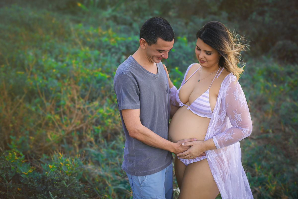 amor em ensaio de gestante externo em prainha/RL-natureza