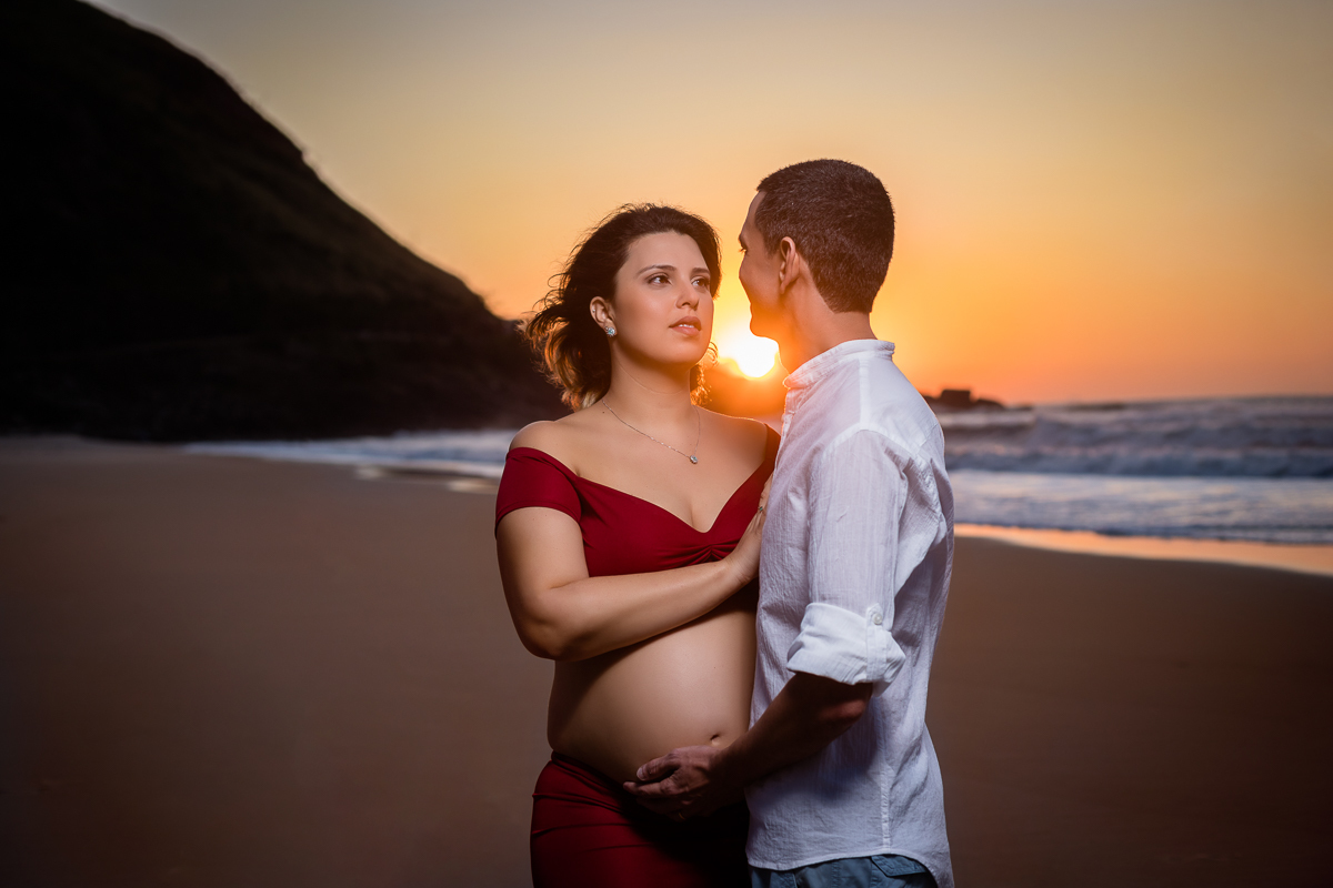 Book fotográfico gestacional externo em praias/rj-grumari-prainha