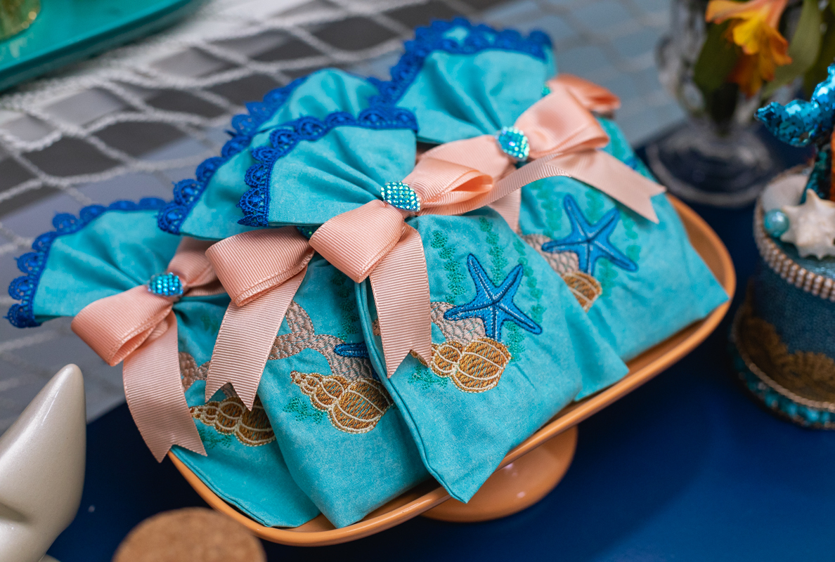 saquinhos de pano - decorados luxo  festa 35 anos  da Wanessa Mark-RJ