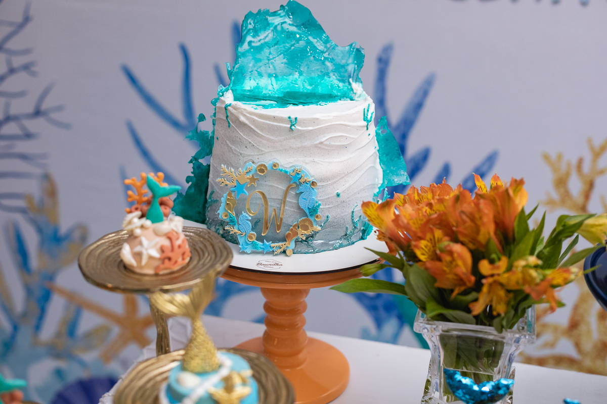 Bolo espatulado com cristais de açúcar da @baunilhabakeshop  na festa de 
35 anos da Wanessa em espaço de festas Vivara-Rua Carumbé,195