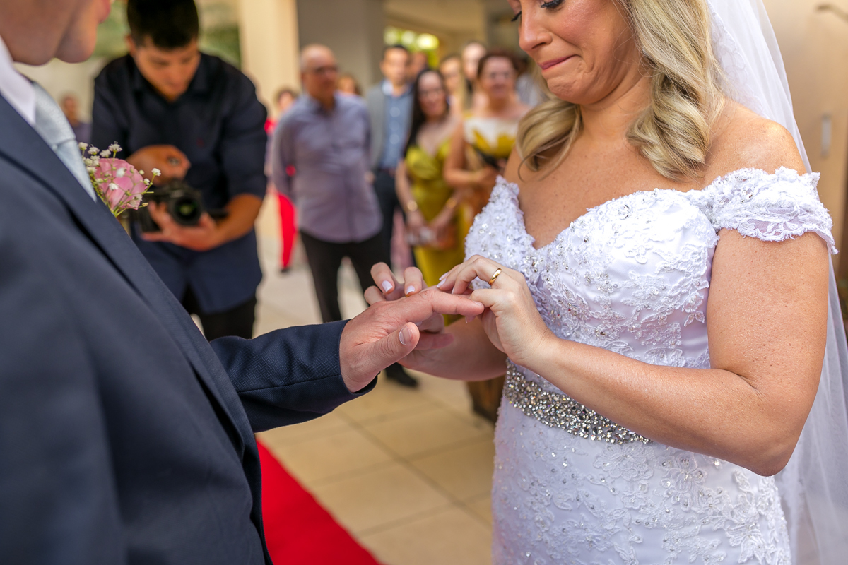 troca de aliança noivos em mini wedding-rj-botafogo