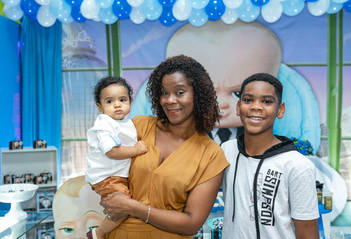 fotografia de família em festa de infantil Tude World