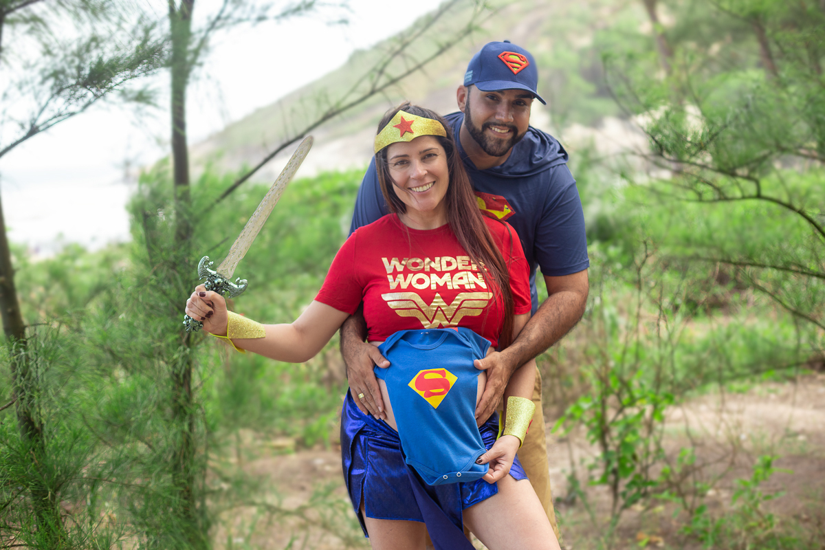 Ensaio fotográfico criativo gestante-grumari-rj 