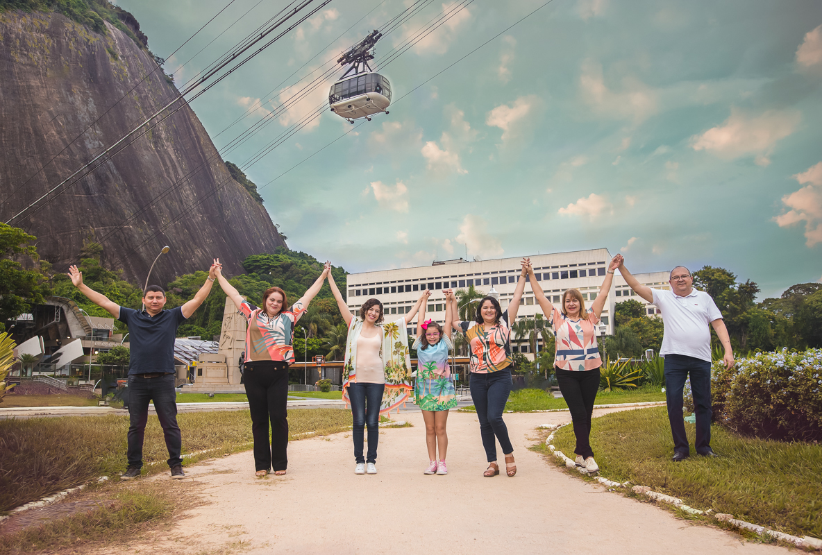 ensaio de família-externo-no bondinho-urca-praia vermelha