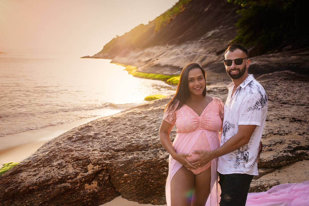 ensaio de gestante em nascer do sol-praia da urca-rj