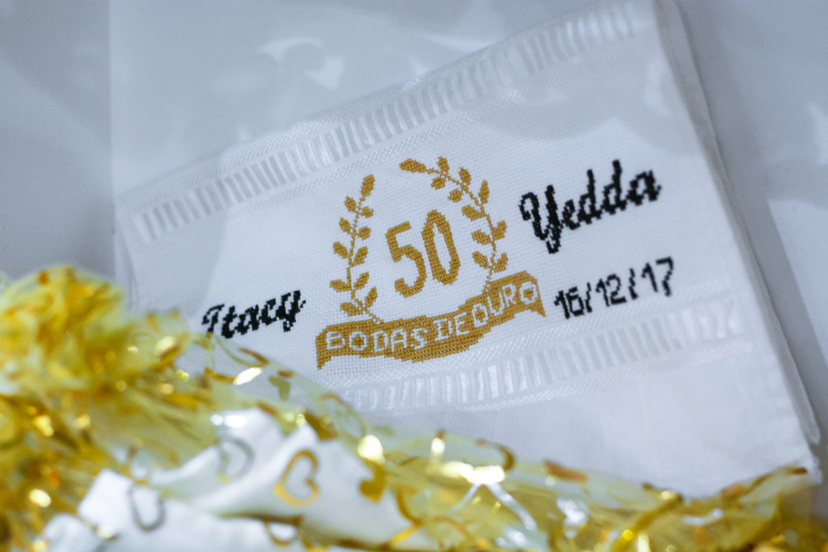 detalhes nas lembrancinhas emBodas de Ouro Itacy & Yedda-rj