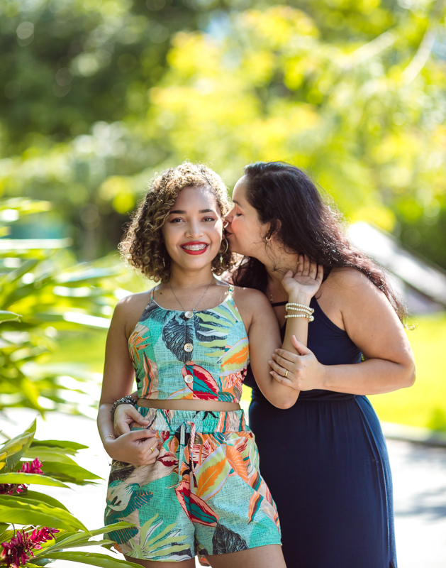 carinho com sua mãe em ensaio externo de 15 anos-condomínio rio 2