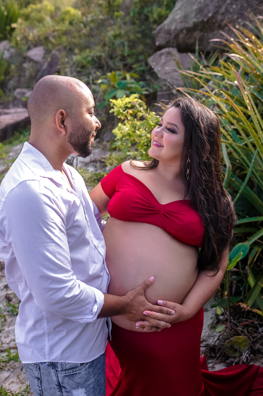 fotografia ensaio de gestante em orla do recreio-prainha-rj