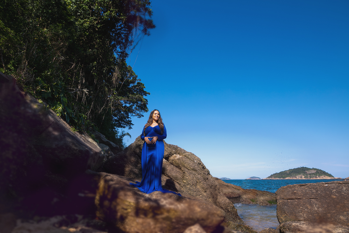 book externo de gestante nas pedras em praia da urca-rj